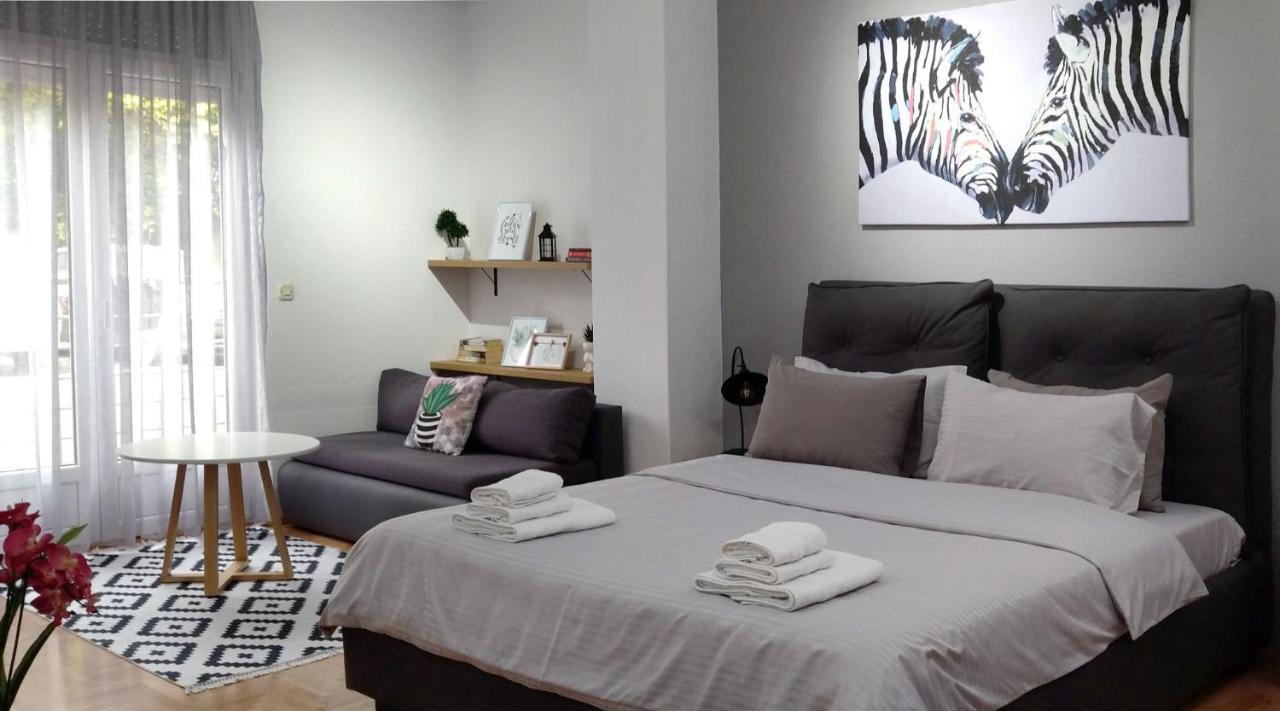 Care's studio apartment Ohrid Esterno foto