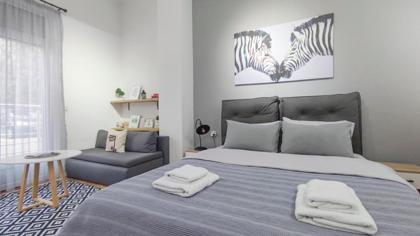 Care's studio apartment Ohrid Esterno foto
