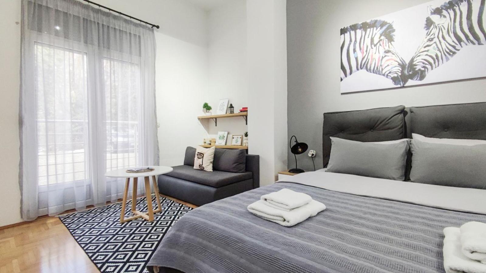 Care's studio apartment Ohrid Esterno foto